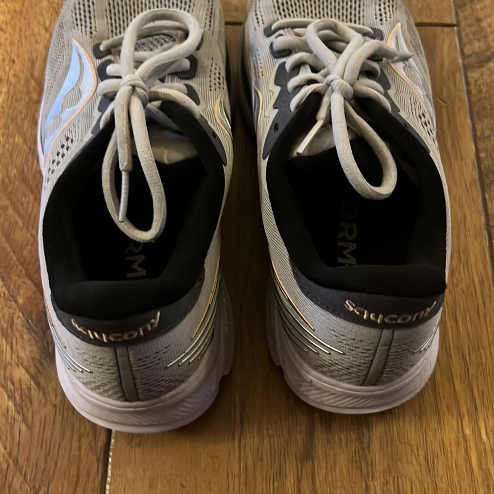 Saucony 8.5 Ride Running Shoes - Picture 7 of 13